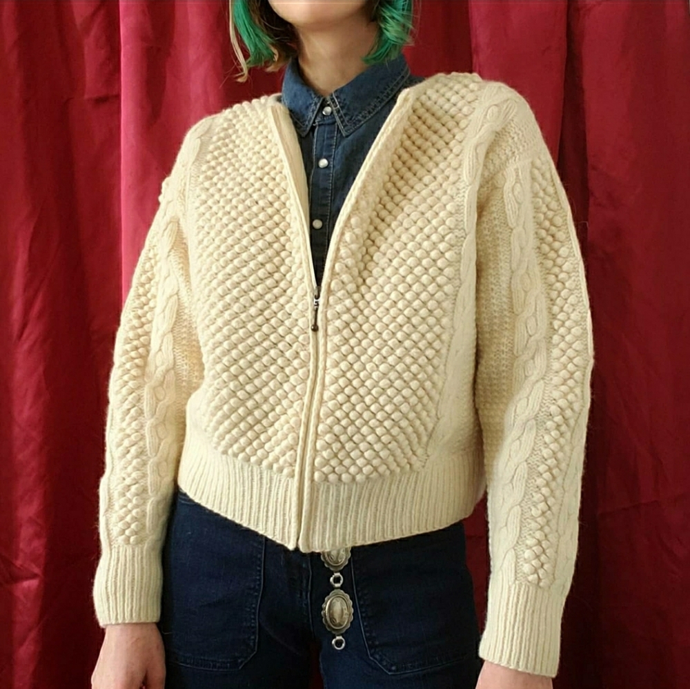 Vintage Cream Bubble/Cable Knit Cropped Zip-Up Jum